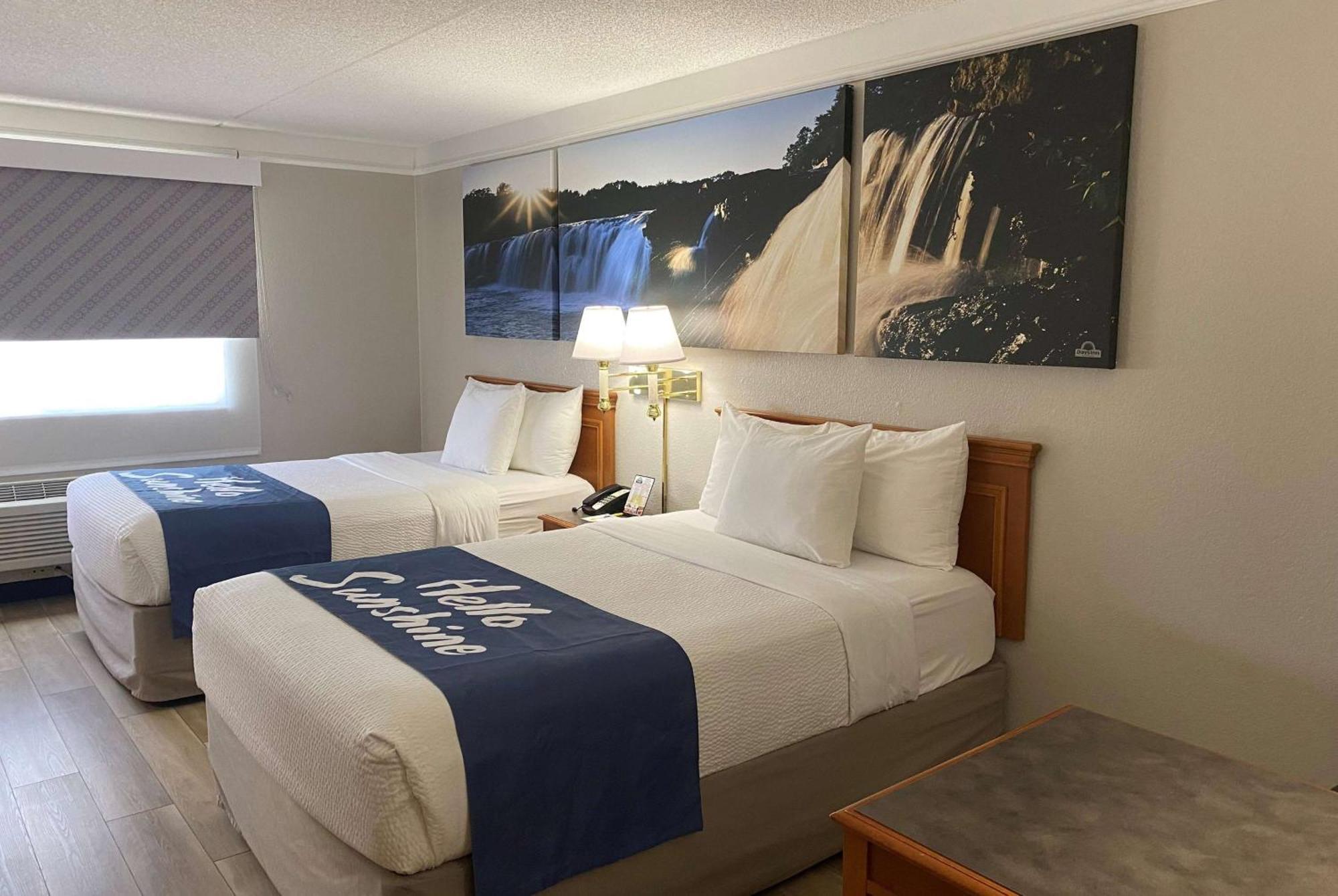 Days Inn & Suites By Wyndham Arlington Heights Dış mekan fotoğraf