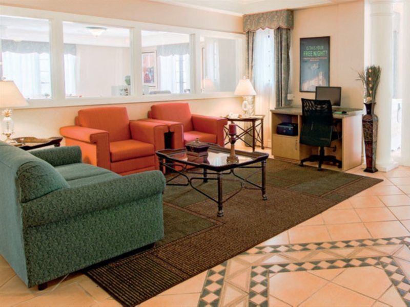 Days Inn & Suites By Wyndham Arlington Heights Dış mekan fotoğraf